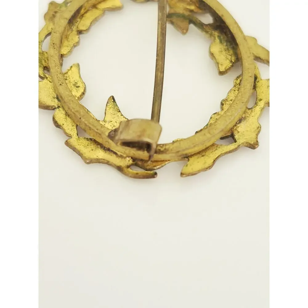 Vintage Mini White Enamel Wreath Brooch